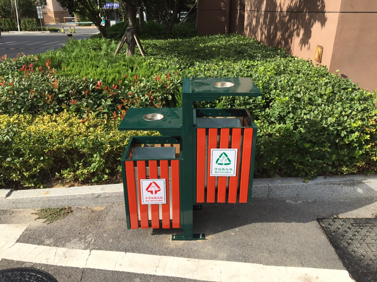 環衛垃圾桶